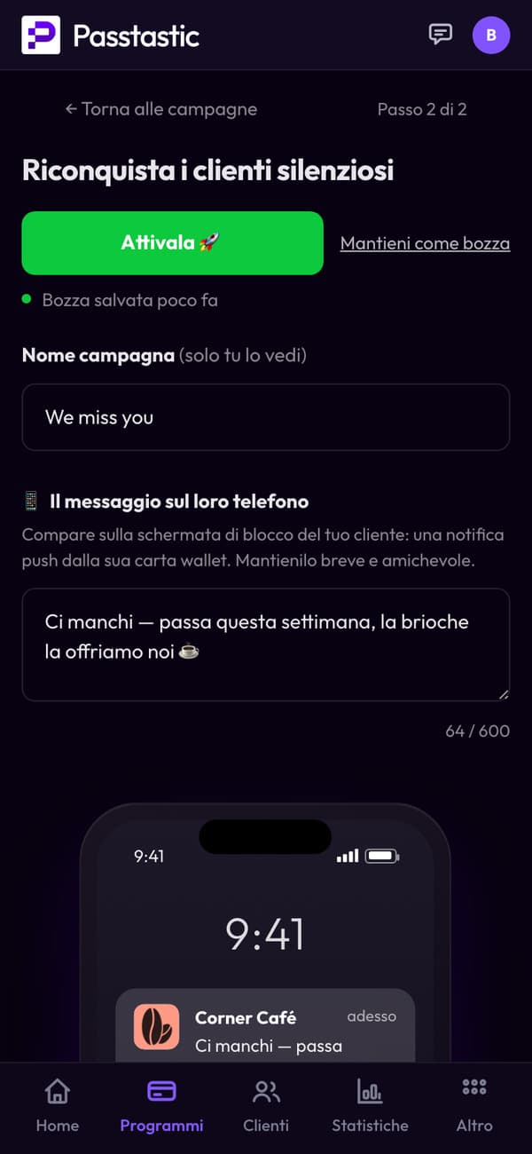 Scrittura della campagna Ci manchi, con l'anteprima in tempo reale della schermata di blocco del cliente