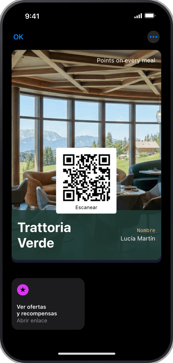La tarjeta de puntos de Trattoria Verde, abierta en Apple Wallet en un iPhone