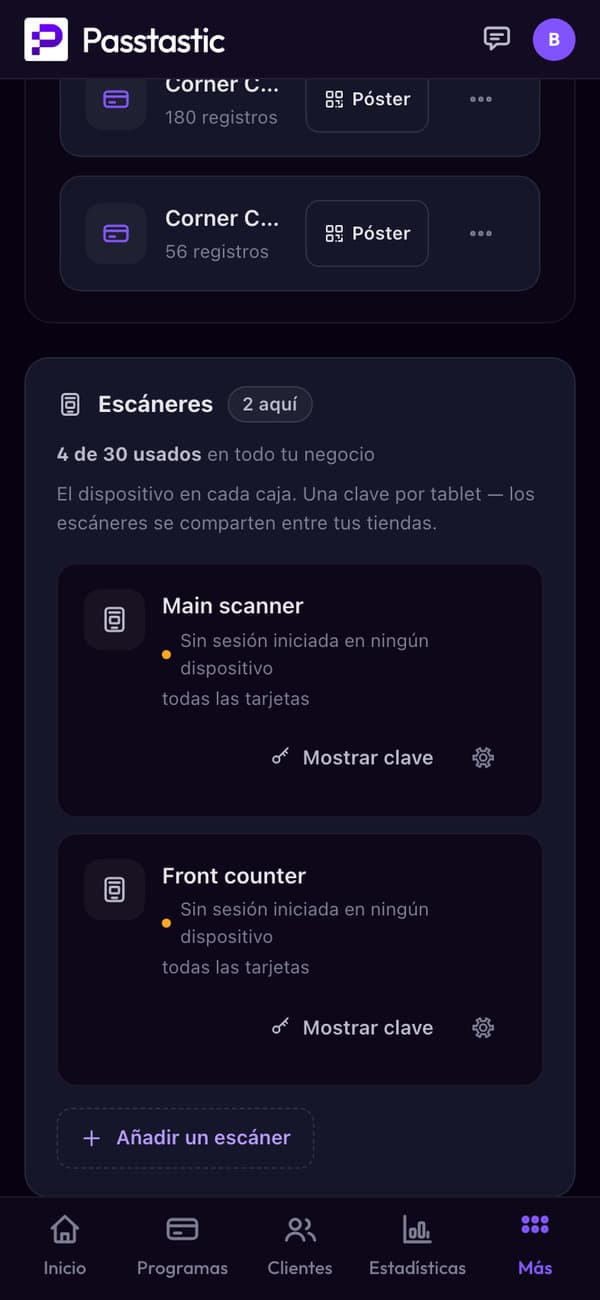 Los escáneres de Corner Café en su local de Downtown