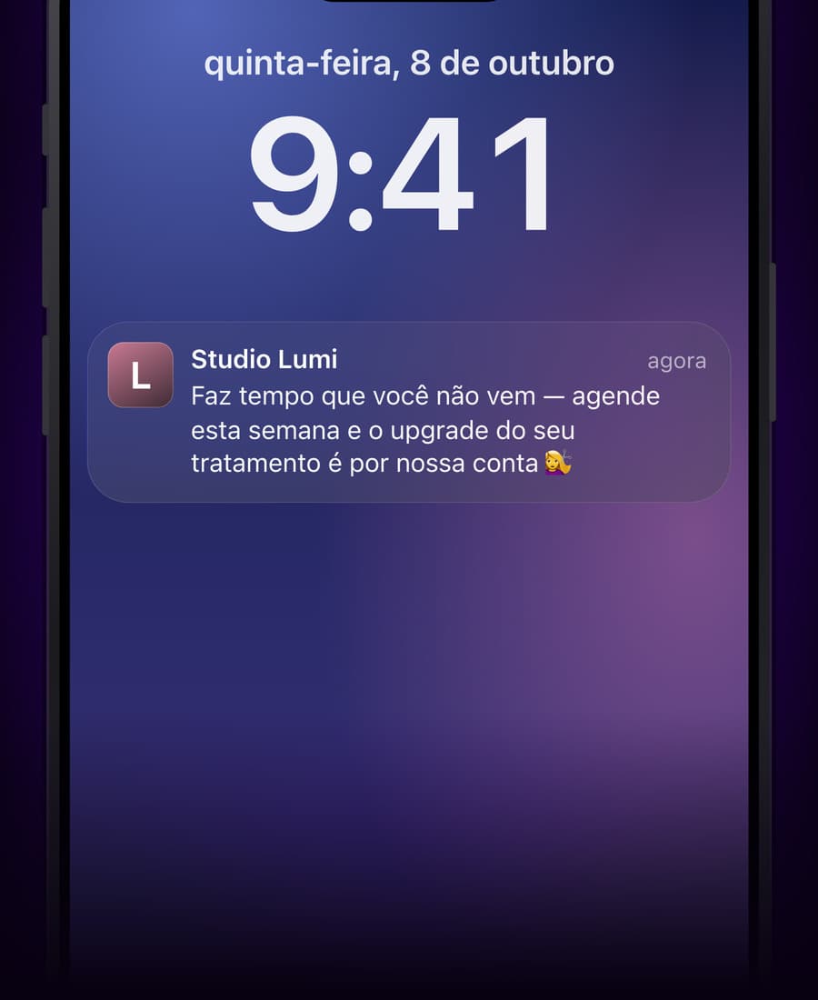 A mensagem do Studio Lumi na tela de bloqueio de um iPhone
